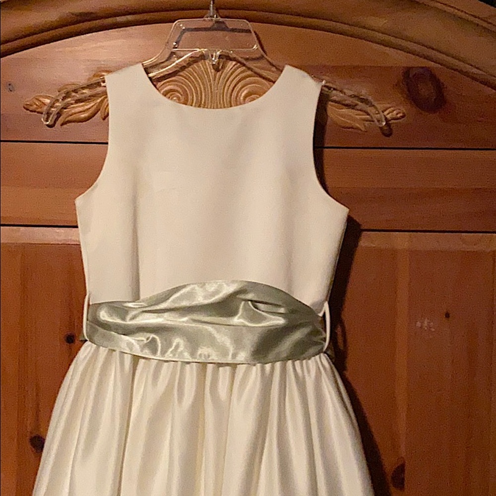 Girl party/flower girl/Easter dress.